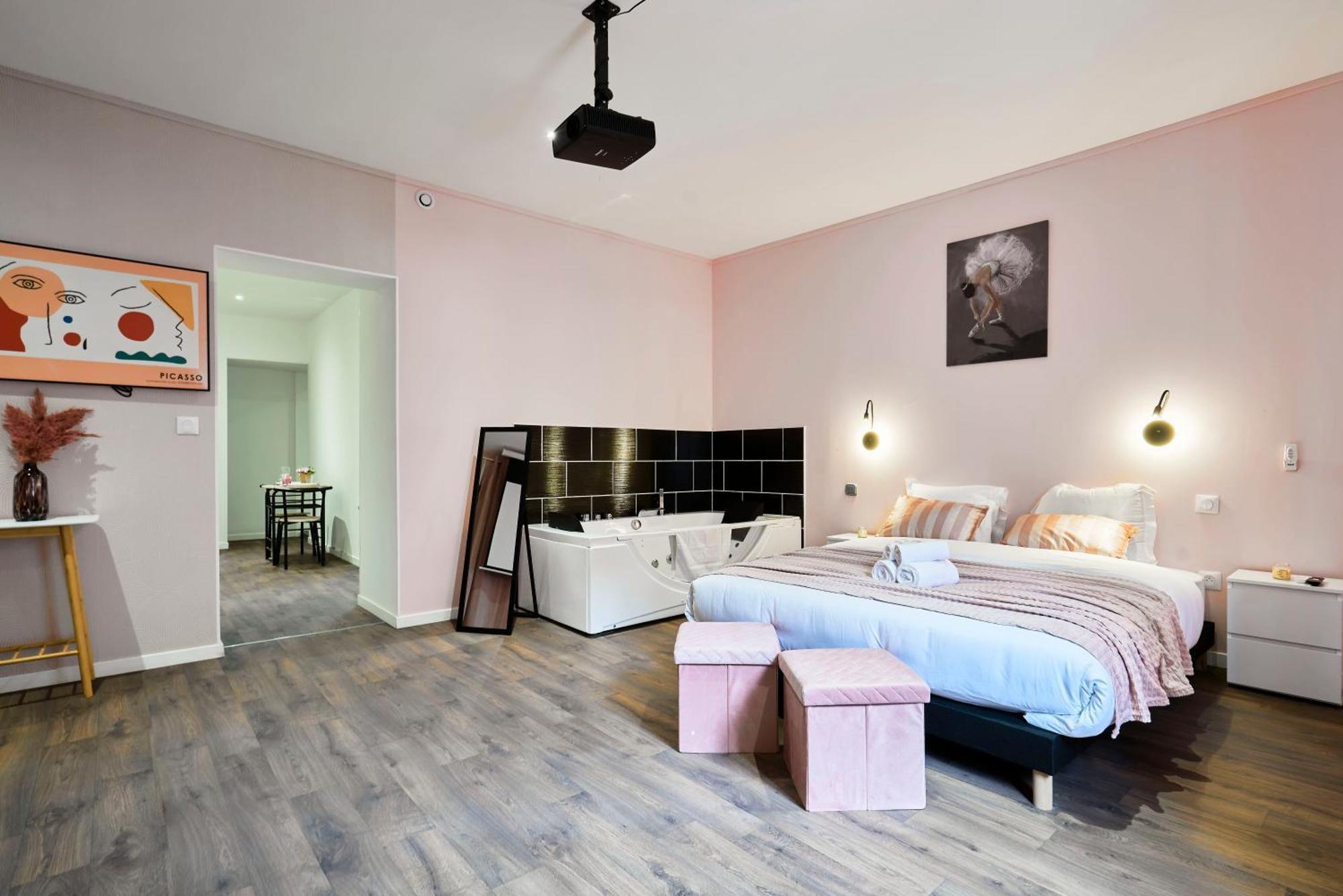 Ng Prestige L Lille L Tourcoing - Bouvines - Balneo & Cuisine Apartment ภายนอก รูปภาพ